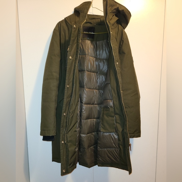 Ivanka Trump parka - Picture 4 of 9